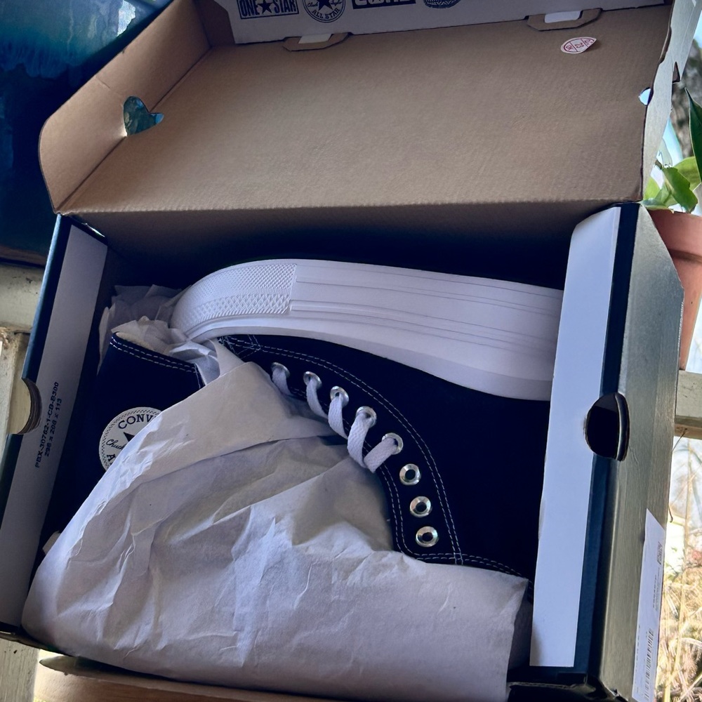 Black All-Star, high top, move! platform Converse! NEVER WORN